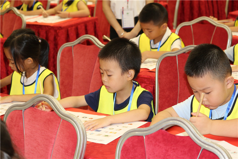 中國腦力王巔峰賽東莞分賽區幼兒組瘋狂成語考核